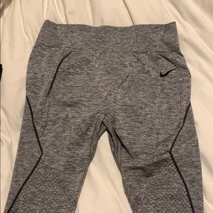 Nike pro high waisted leggings mesh